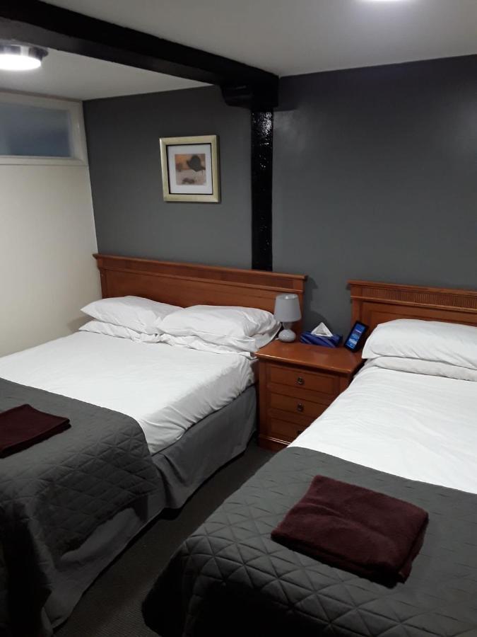 The Coach House At The Bull Inn Milton Keynes Eksteriør billede