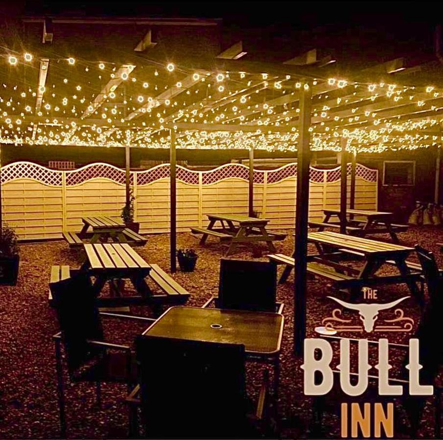 The Coach House At The Bull Inn Milton Keynes Eksteriør billede
